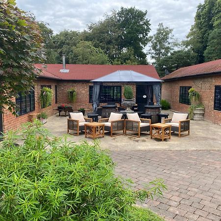 The Garth Guest Suite Studio Cottage Lingfield Exterior foto