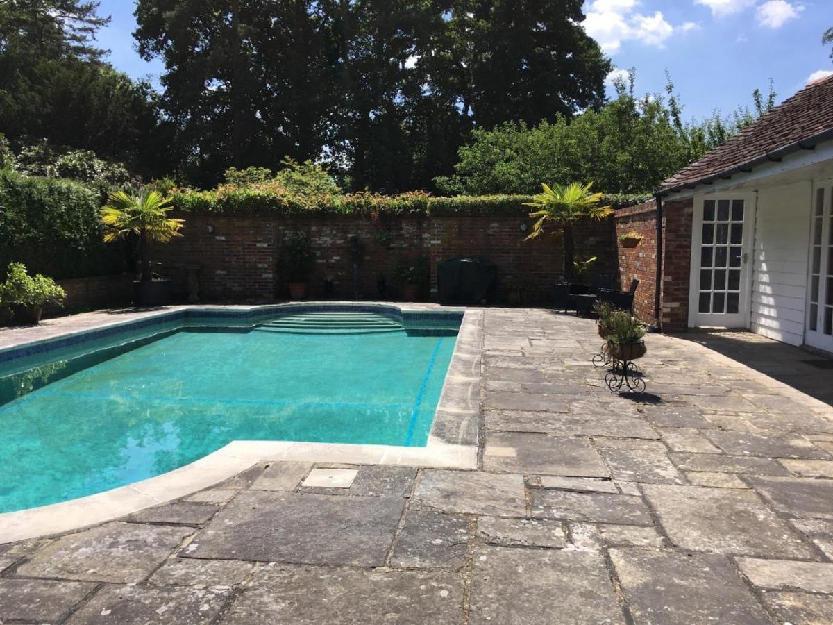 The Garth Guest Suite Studio Cottage Lingfield Exterior foto