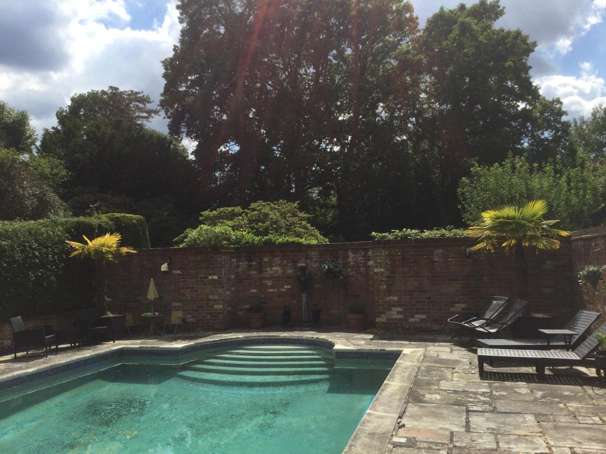 The Garth Guest Suite Studio Cottage Lingfield Exterior foto